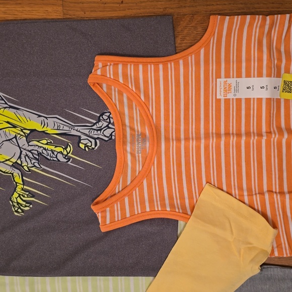 JUMPING BEANS BOYS BUNDLE OF 5 TEES AND TANKS - Picture 5 of 10